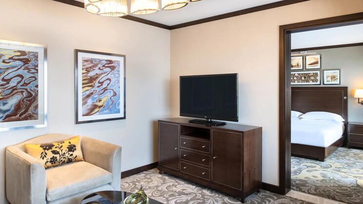 Sheraton Dubai Creek Hotel & Towers